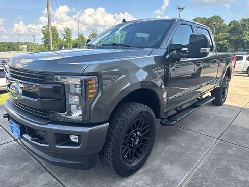 Used 2019 Ford F250 Lariat w/ Lariat Ultimate Package AWD/4WD image 3
