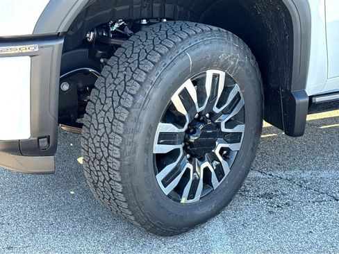 New 2026 GMC Sierra 2500 Denali Ultimate image 24