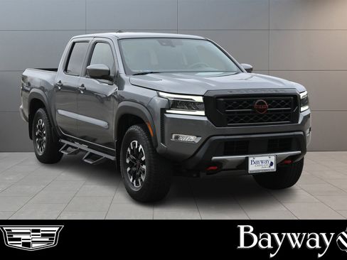 Used 2024 Nissan Frontier PRO-4X w/ Off-Road Protection Package image 3