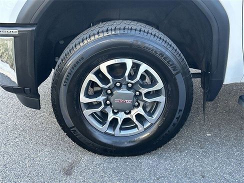 Used 2024 GMC Sierra 3500 SLE image 10