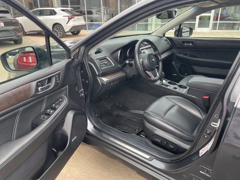 Used 2019 Subaru Outback 2.5i Limited image 11