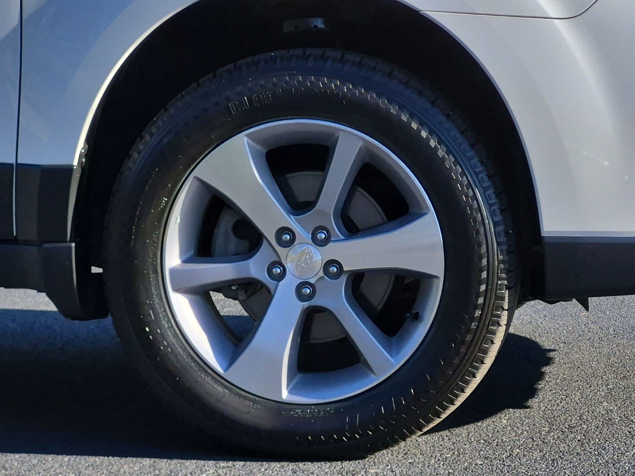 Used 2013 Subaru Outback 2.5i Limited w/ Special Appearance Pkg AWD/4WD image 12