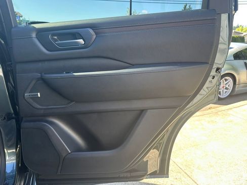 New 2026 Nissan Armada SL w/ Captain's Chari Seat Package image 29