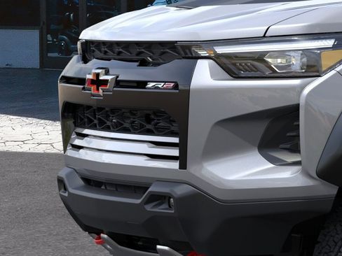 New 2026 Chevrolet Colorado ZR2 w/ Technology Package AWD/4WD image 37
