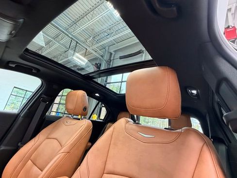 Used 2025 Cadillac XT4 Sport AWD/4WD image 24