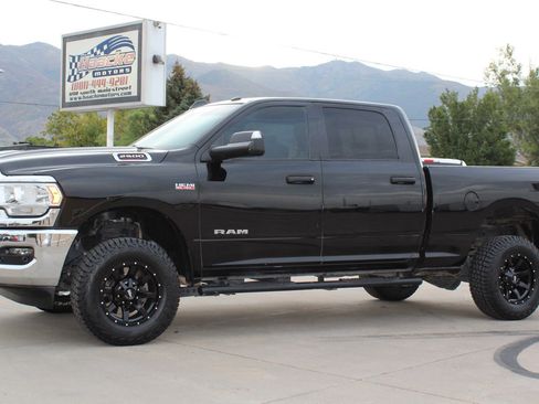 Used 2022 RAM 2500 Tradesman image 2