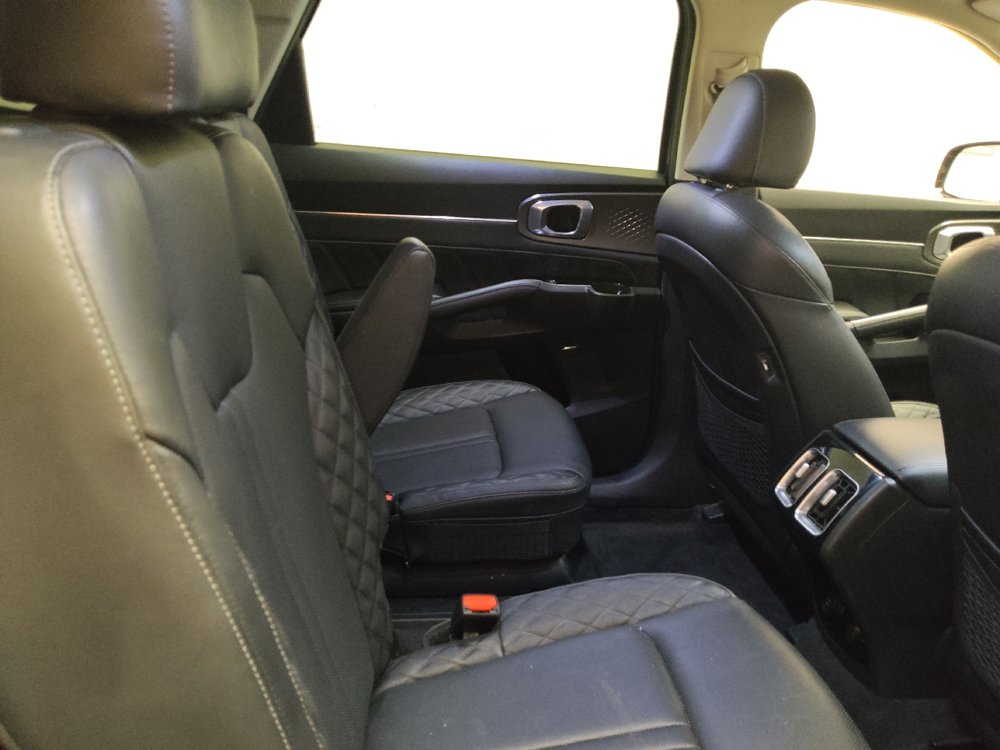 Used 2021 Kia Sorento SX FWD image 19