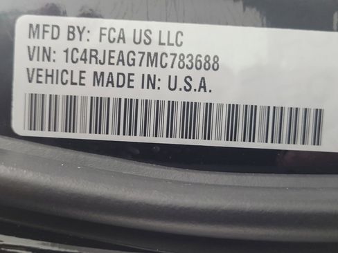 Used 2021 Jeep Grand Cherokee Laredo X RWD image 33