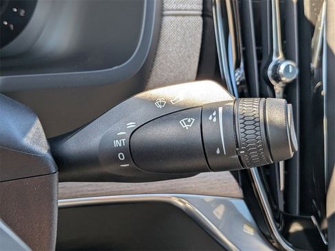 New 2026 Volvo XC90 B6 Plus w/ Protection Package Premier image 35