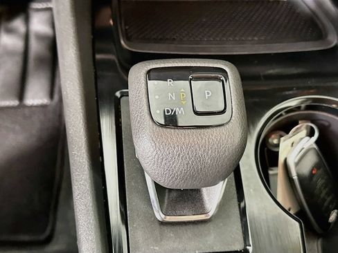 Used 2024 Nissan Rogue SV AWD/4WD image 23