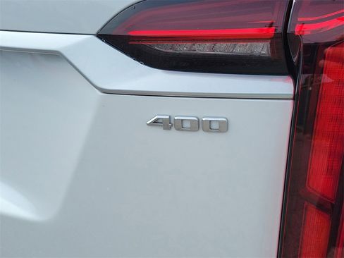 Used 2023 Cadillac XT6 Premium Luxury w/ Platinum Package image 8