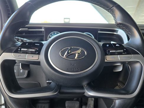 Used 2022 Hyundai Santa Cruz SEL Premium image 27