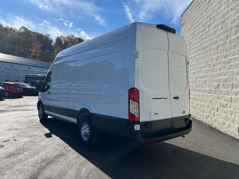 New 2026 Ford Transit 250 148 High Roof Extended AWD image 8