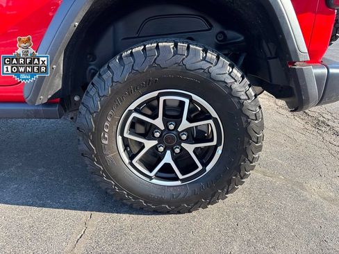 Used 2026 Jeep Wrangler Unlimited Rubicon AWD/4WD image 10