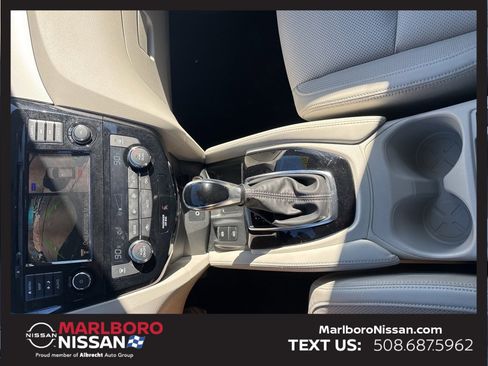 Used 2020 Nissan Rogue Sport SL image 29