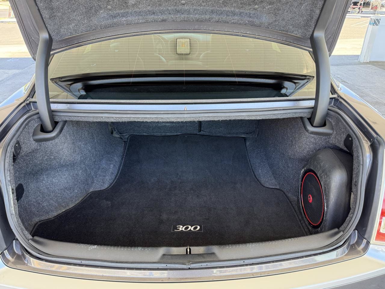 Used 2014 Chrysler 300 C w/ Beats Audio Group RWD image 18