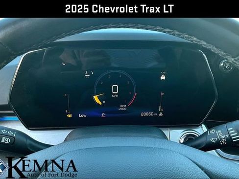 Used 2025 Chevrolet Trax LT w/ Driver Confidence Package image 16