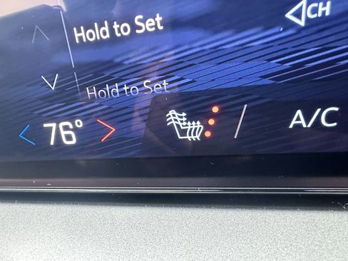 New 2026 Chevrolet Traverse LT image 18