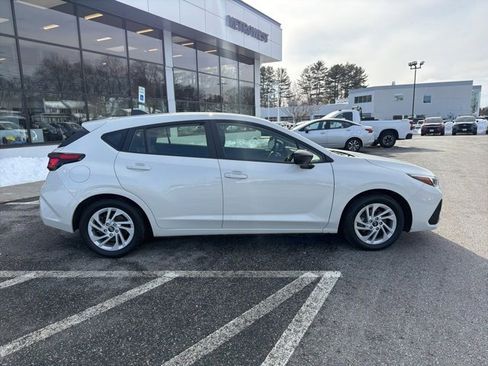 Used 2024 Subaru Impreza 2.0i image 11