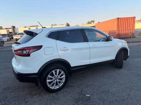 Used 2020 Nissan Rogue Sport S w/ Appearance Package FWD image 8