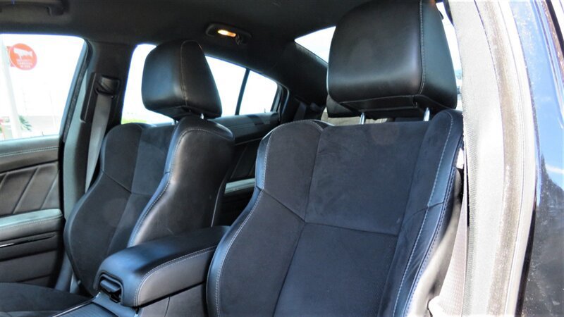 Used 2019 Dodge Charger R/T w/ Plus Group RWD image 28