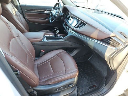 Used 2020 Buick Enclave Avenir w/ Avenir Technology Package image 11