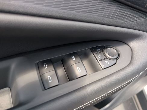 New 2026 Chevrolet Blazer EV LT AWD/4WD image 15