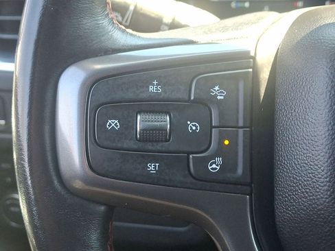 Certified 2022 Chevrolet Suburban RST w/ Luxury Package AWD/4WD image 17