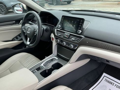 Certified 2019 Honda Accord Touring image 14