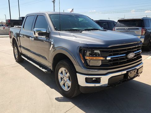 Used 2025 Ford F150 XLT w/ Equipment Group 302A MID AWD/4WD image 4