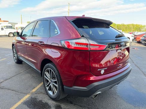 Used 2019 Ford Edge Titanium FWD image 5