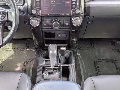Used 2023 Toyota 4Runner TRD Off-Road Premium w/ Moonroof Package AWD/4WD image 18
