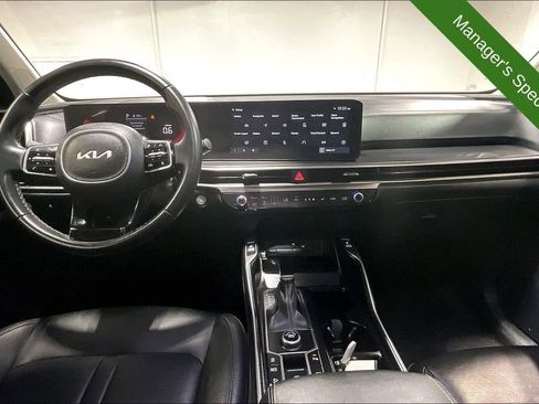 Used 2025 Kia Sorento S w/ Panoramic Sunroof Package FWD image 18