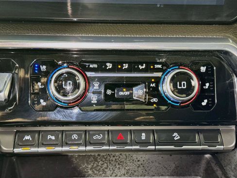 Used 2026 GMC Sierra 1500 Denali AWD/4WD image 14