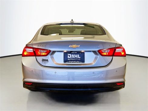 Used 2024 Chevrolet Malibu LT image 4