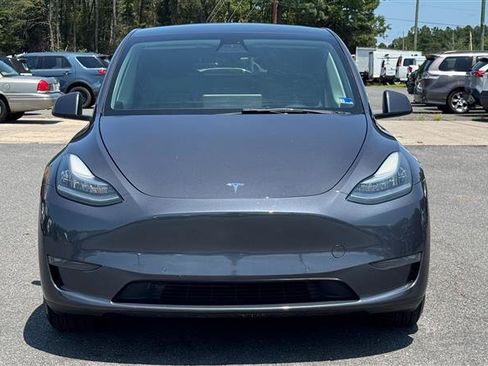 Used 2021 Tesla Model Y Long Range AWD/4WD image 3