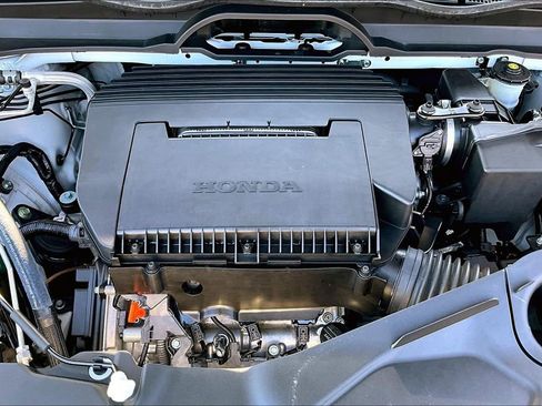 Used 2023 Honda Pilot Sport image 21