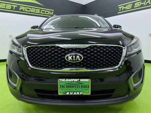 Used 2016 Kia Sorento FWD image 3