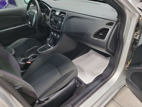 Used 2012 Chrysler 200 Touring w/ Cold Weather Group FWD image 16