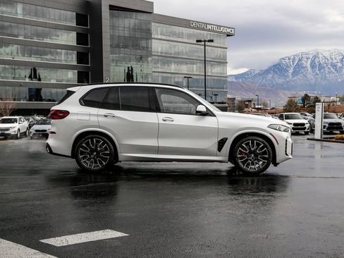 New 2026 BMW X5 xDrive50e w/ M Sport Package AWD/4WD image 6