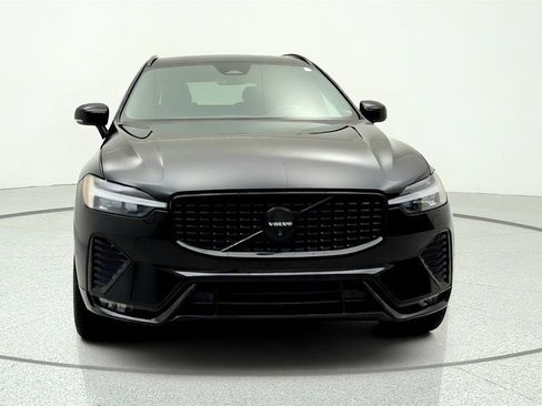 Used 2025 Volvo XC60 B5 Ultra w/ Protection Package Premier AWD/4WD image 2