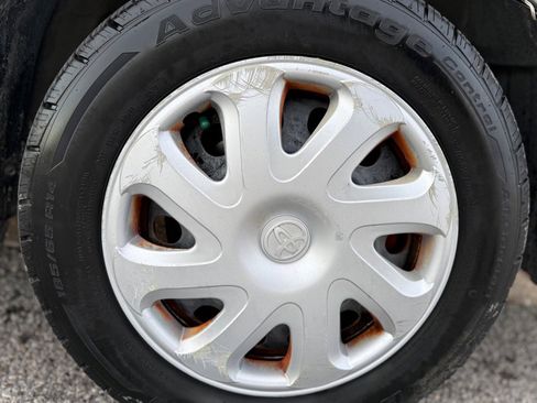 Used 2001 Toyota Corolla LE image 18