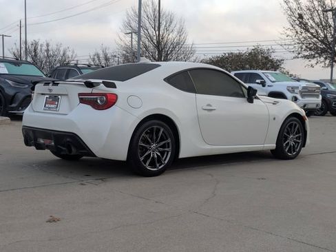 Used 2017 Toyota 86 860 Special Edition image 7