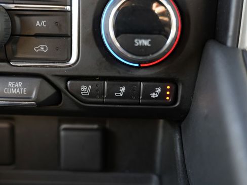Used 2023 Chevrolet Suburban Premier RWD image 70