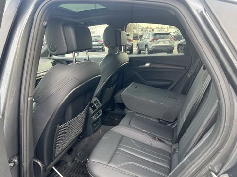 Used 2023 Audi Q5 2.0T Premium w/ Convenience Package image 7