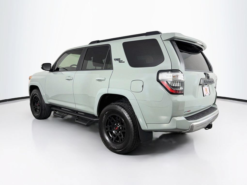 Used 2022 Toyota 4Runner TRD Off-Road Premium AWD/4WD image 7