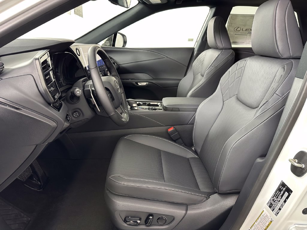 New 2026 Lexus RX 450h AWD w/ Convenience Package image 16