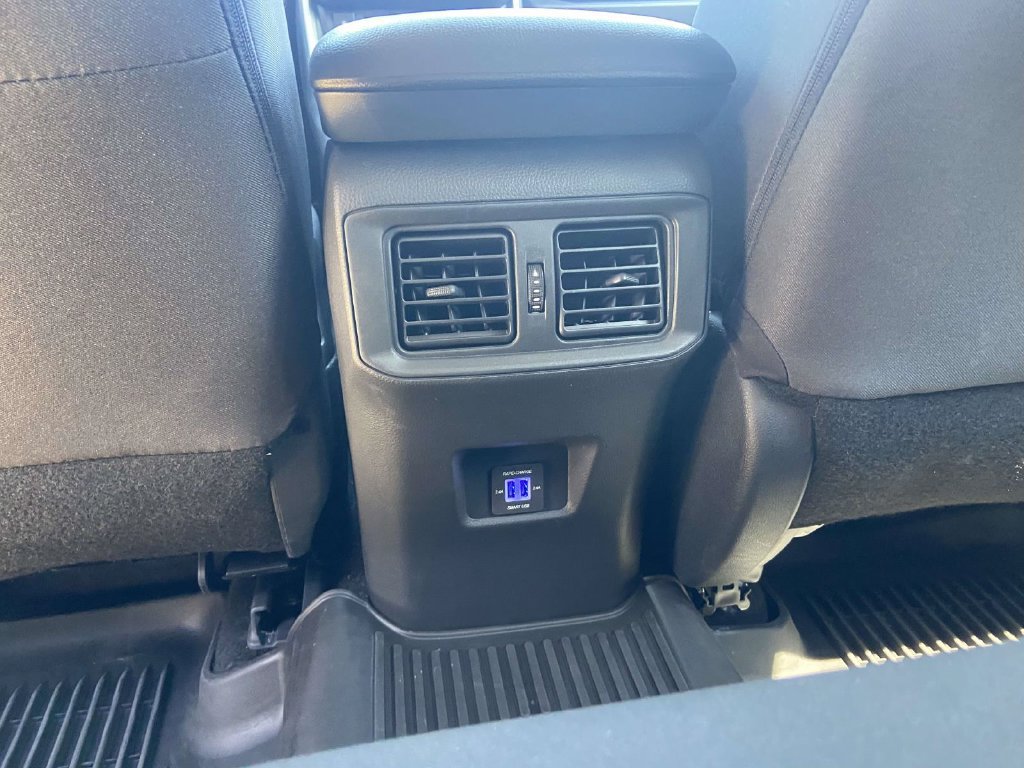 Used 2025 Toyota RAV4 LE FWD image 17