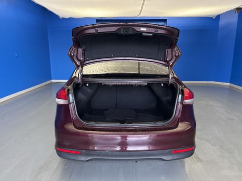 Used 2017 Kia Forte LX FWD image 23