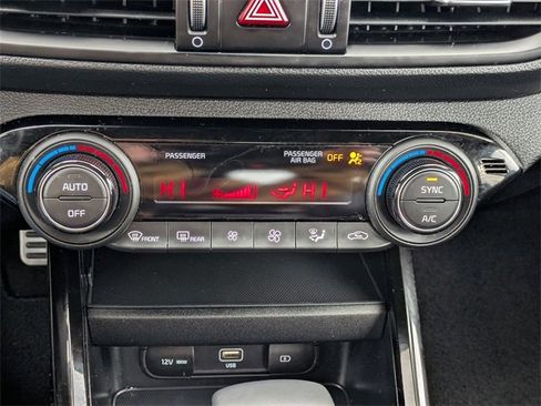 Used 2023 Kia Forte GT-Line image 25